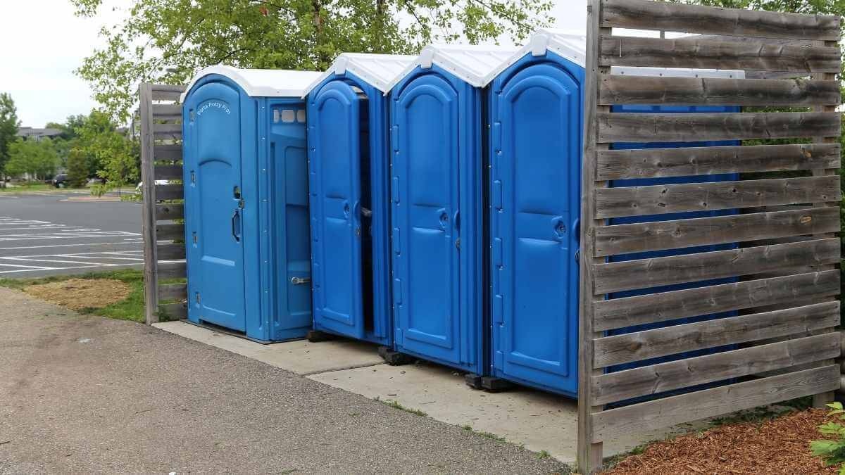 Porta Potty Rental Pros - Trusted Porta Potty Services in Cedarbluff, MS, 39741
